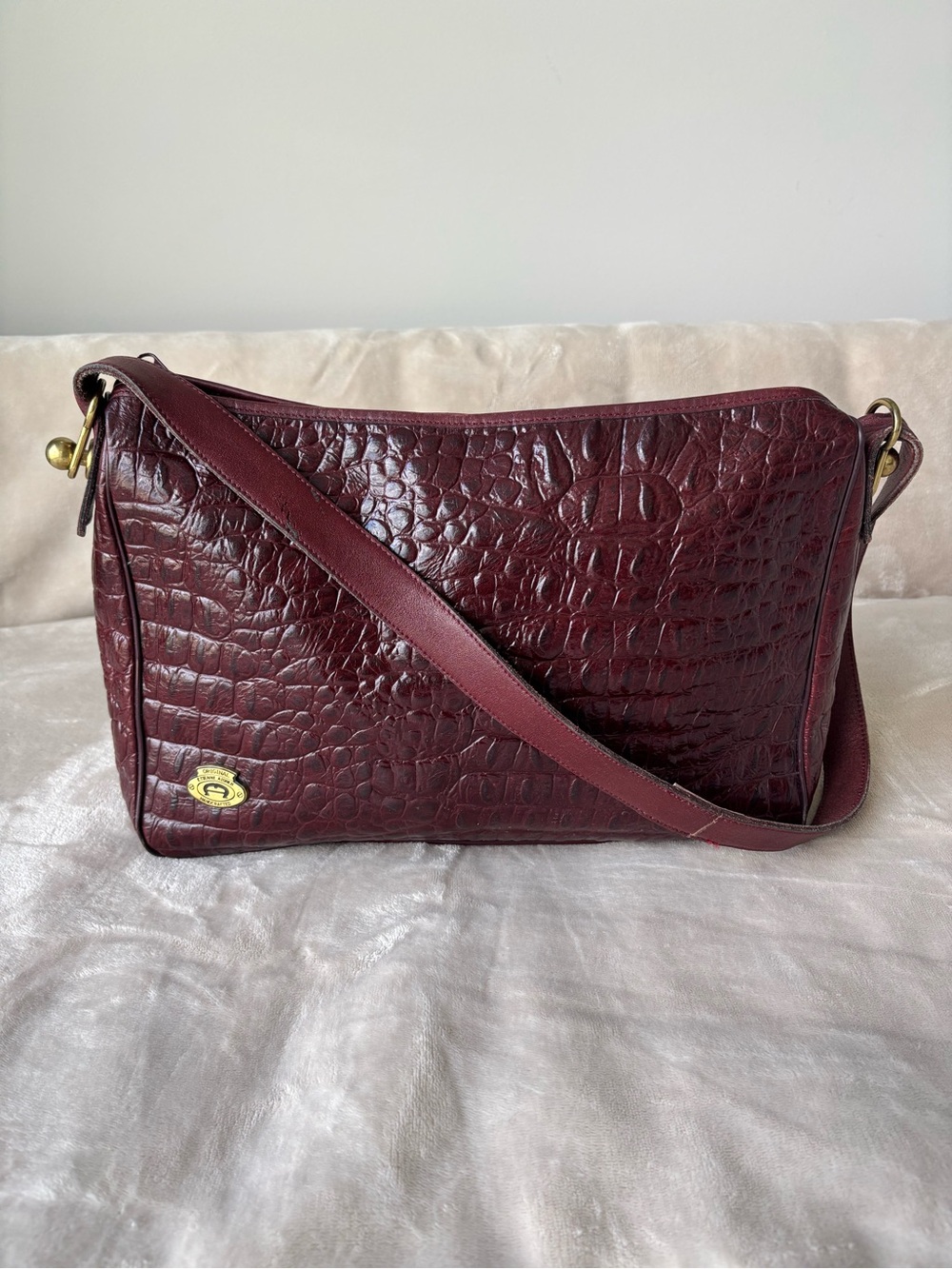Etienne Aigner Burgundy Croc Embossed Shoulder Bag Handcrafted Vintage Style